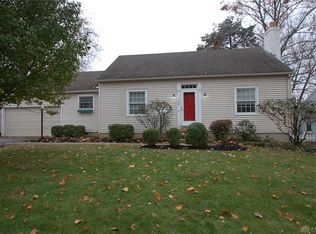 112 Carrlands Dr, Dayton, OH 45429