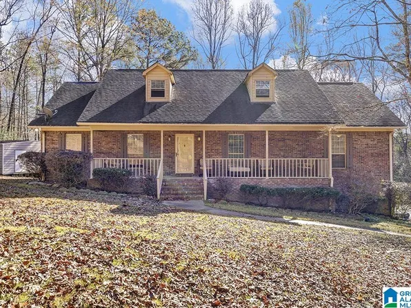 34 W Greenleaf Dr, Adamsville, AL 35005