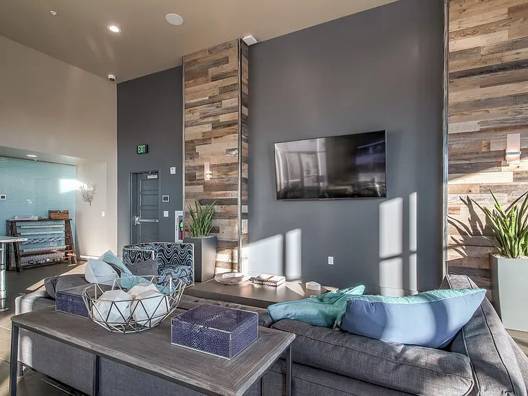 The Bonneville Apartments — Photo 42