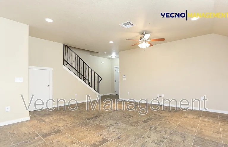 211 Circle Court Dr #211 — Photo 7