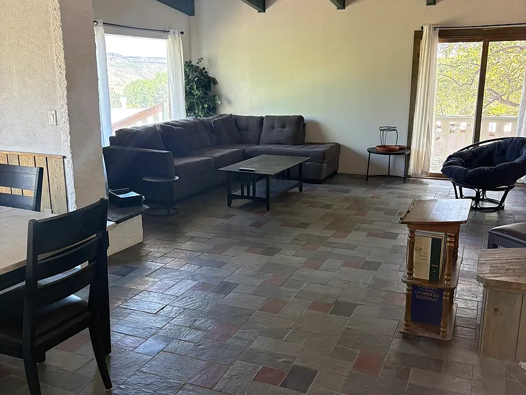 1946 Mount Zion Dr — Photo 5