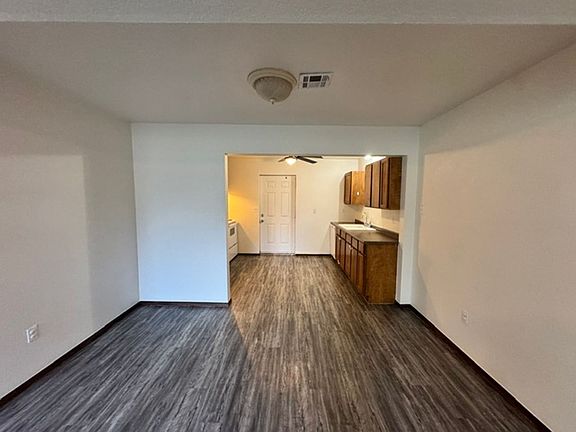 5th image of 721 SW 13th St