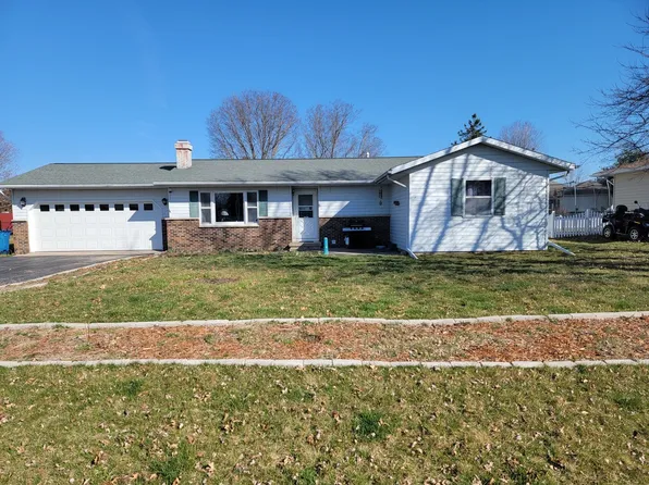 8 E Oak St, Amboy, IL 61310