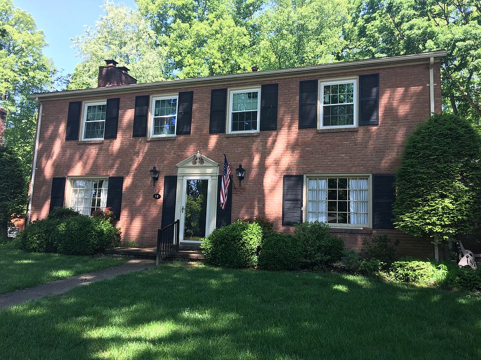 1st image of 12 Willowbrook Dr