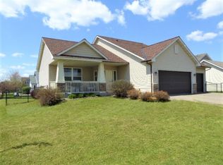 55 Robin Ln, Hudson, WI 54016