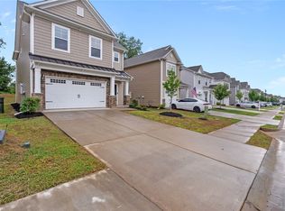 127 Highland Park Ct, Easley, SC 29642