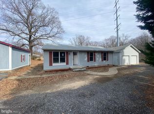 721 White Sands Dr, Lusby, MD 20657