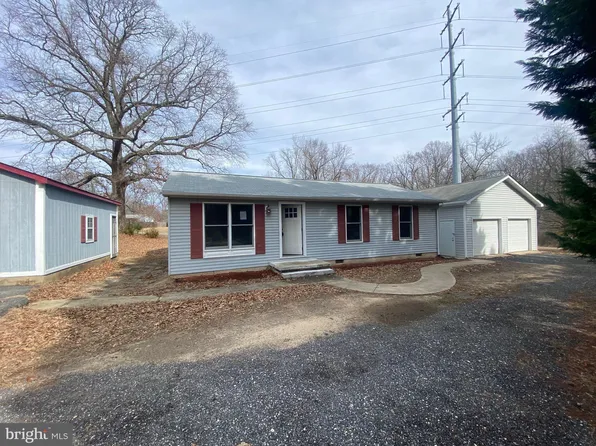 721 White Sands Dr, Lusby, MD 20657