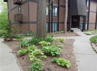 1732 Grove Rd #206, Ypsilanti, MI 48198