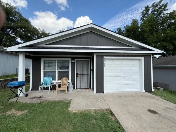 2825 Kensington Ave, Kansas City, MO 64128