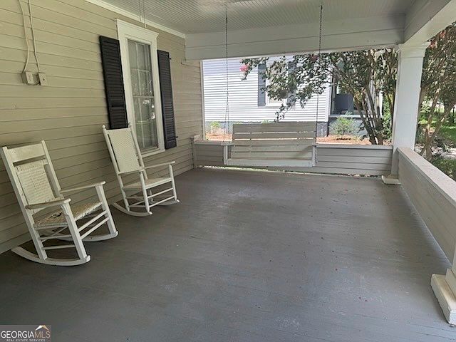 2nd image of 303 Pine St