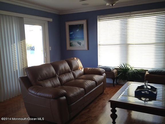 4th image of 31 Ocean Ave