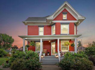 1018 2nd St, New Glarus, WI 53574