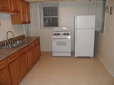 5th image of 5455 S Hyde Park Blvd APT Gdn