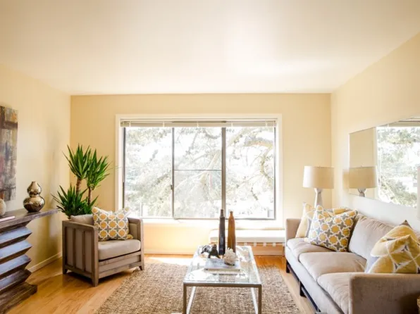 1517 Pershing Dr APT B, San Francisco, CA 94129