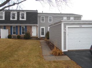 1384 Carriage Way, Roselle, IL 60172