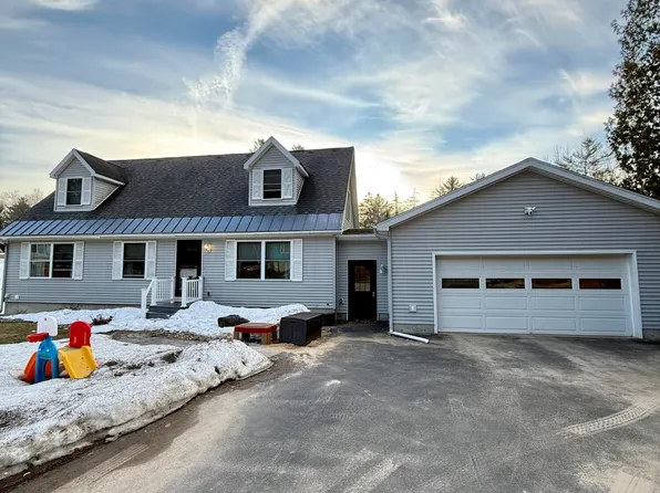 29 Saranac Ln, Saranac Lake, NY 12983