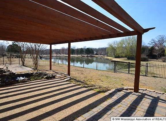 4th image of 3911 Lake Village Cv