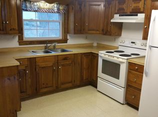3 Souhegan St APT 4, Milford, NH 03055