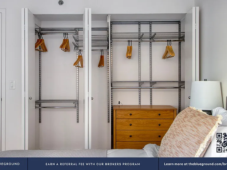 130 W 15th St #6G — Photo 14