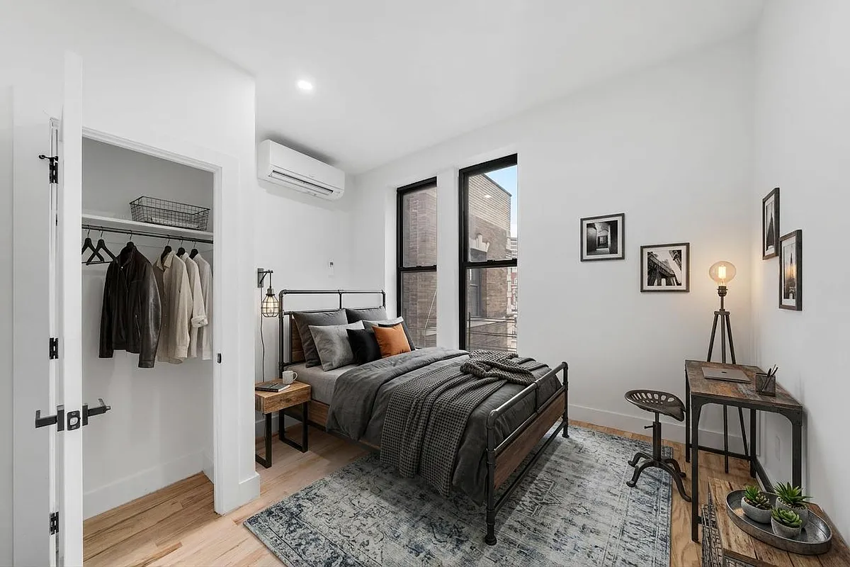 Building Photo - 312 Manhattan Ave #6E