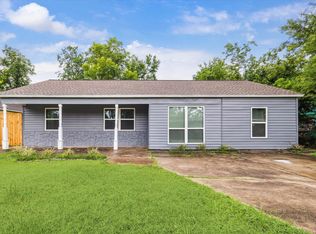 7426 Saunders Rd, Houston, TX 77016