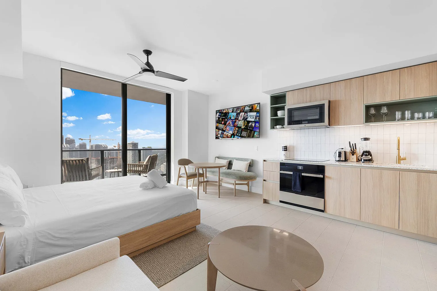 Studio, 1.0 bath, 365 sqft, $2,820 — Photo 4