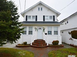 69 Harding Pl, Freeport, NY 11520
