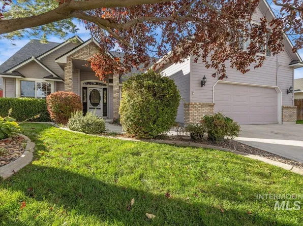 1825 W Blossom Ave, Nampa, ID 83651