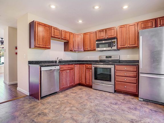 5th image of 322 Nashua Street #18