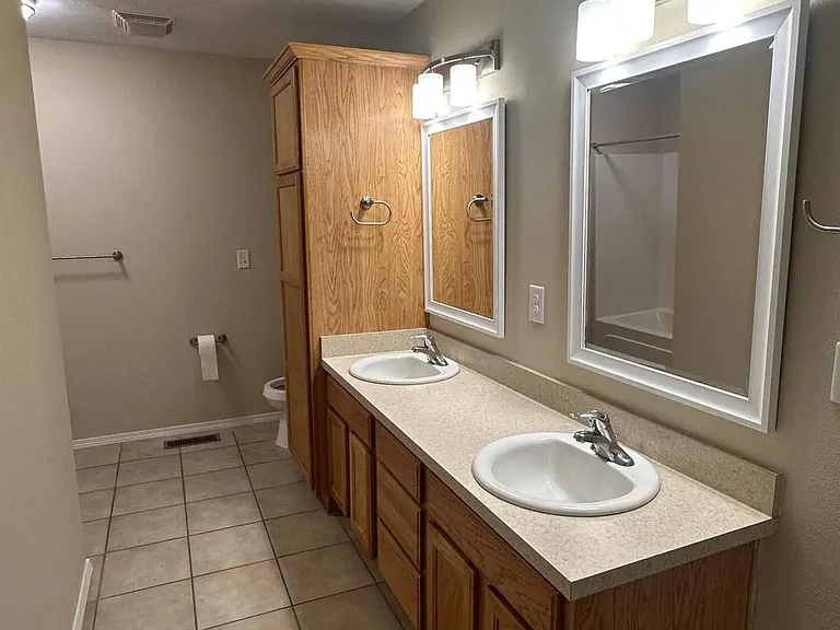 4434 W Normal St — Photo 12