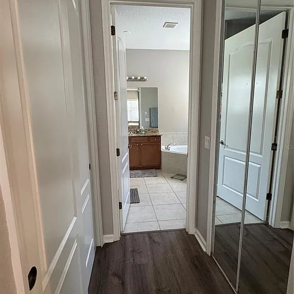 6811 Helmsley Cir — Photo 8