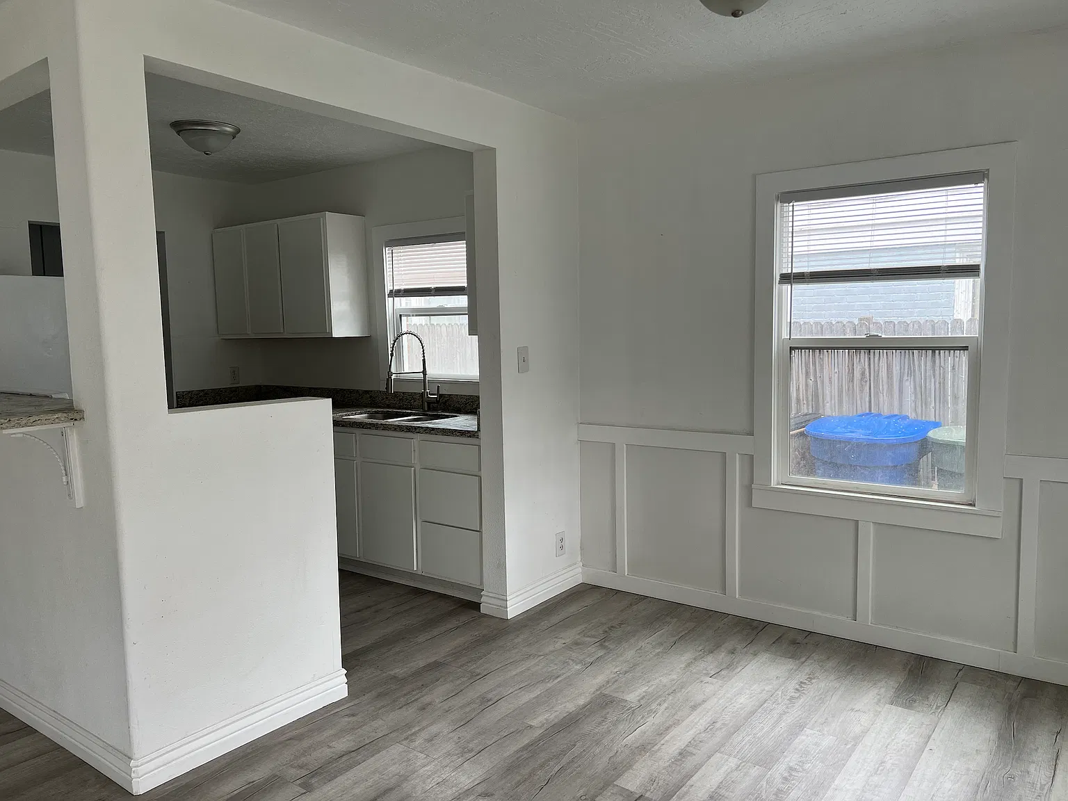 2 bed, 1000 sqft, $1,900 — Photo 3