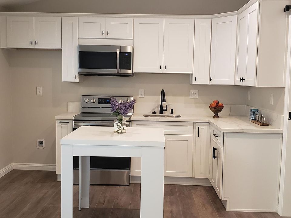 Main Entrance and Kitchen