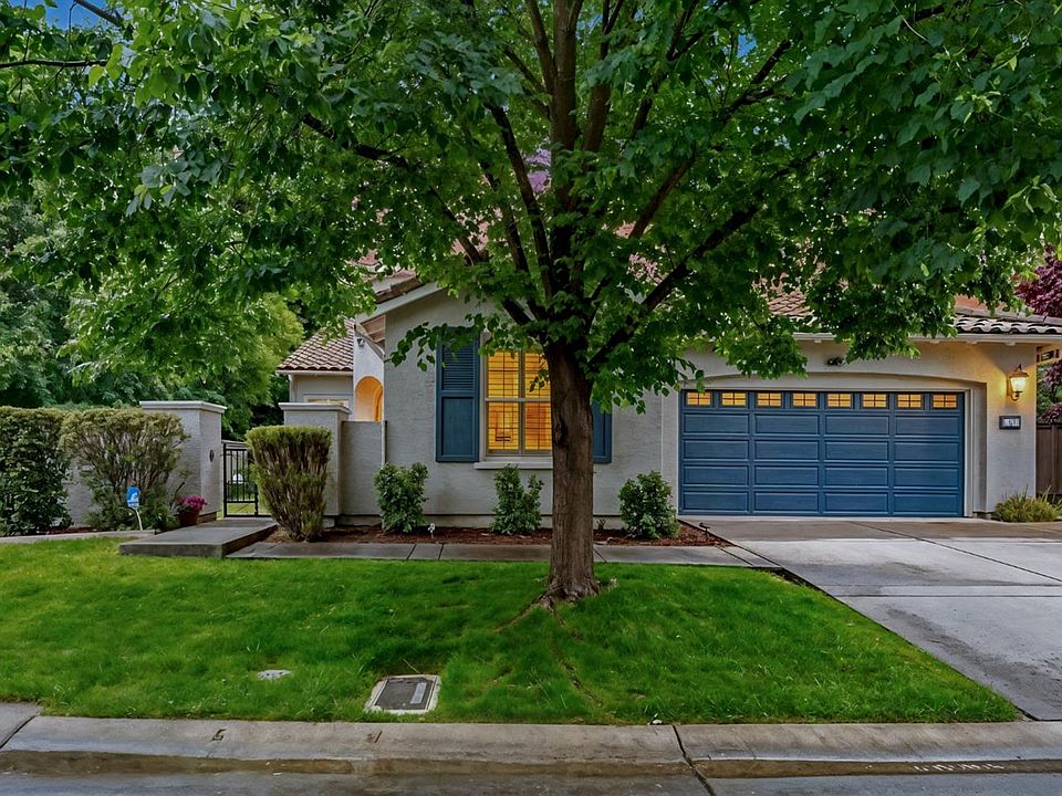 1st image of 111 Hebron Cir