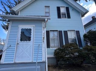 27 Andrew St, Springfield, MA 01109