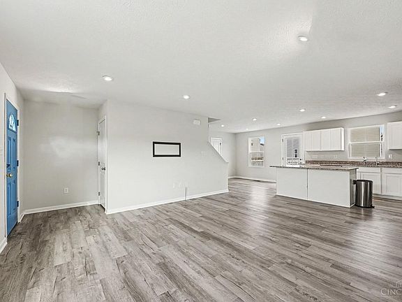 4th image of 224 Roebling St