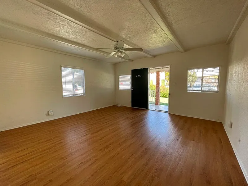 2 bed, 1150 sqft, $3,200 — Photo 3