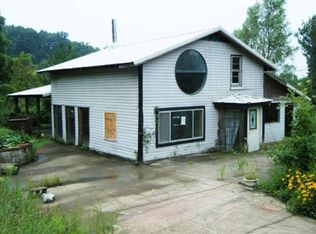 9900 Salem Rd, Athens, OH 45701