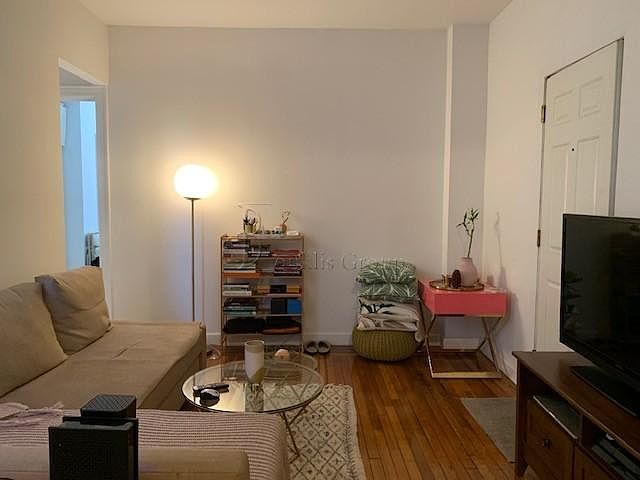 1st image of 2139 29th St APT 4