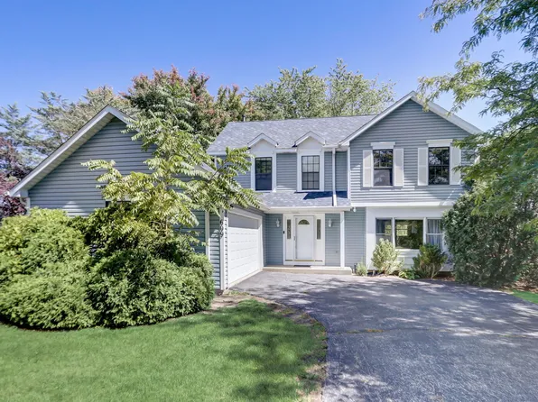 609 Federal Pkwy, Lindenhurst, IL 60046