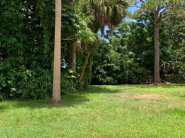 5307 Oleander Avenue, Fort Pierce, FL 34982