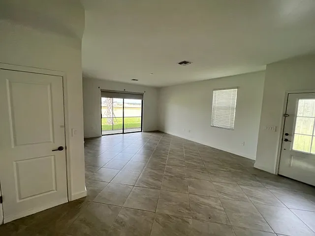 14164 Pine Lodge Ln — Photo 5