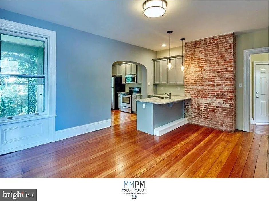 1300 Delaware Ave #2B