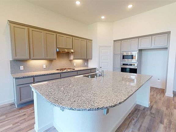 2nd image of 9408 Trailway Dr