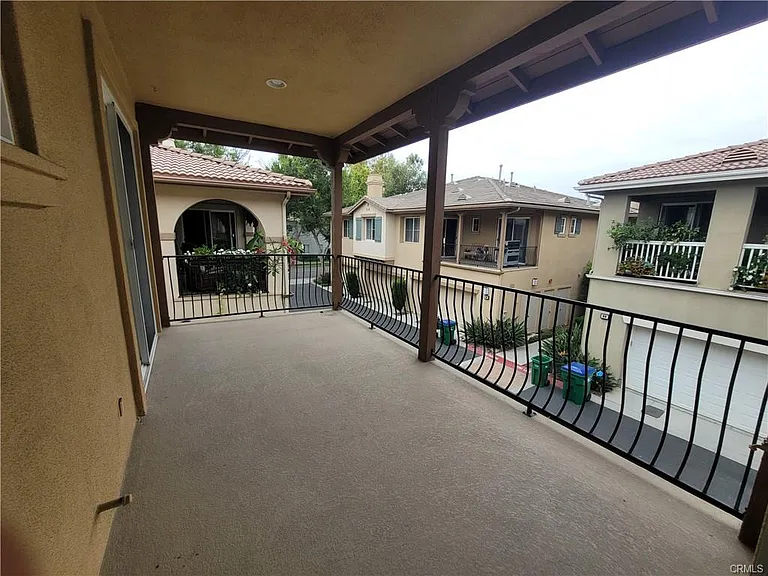 74 Rosenblum #108 — Photo 22