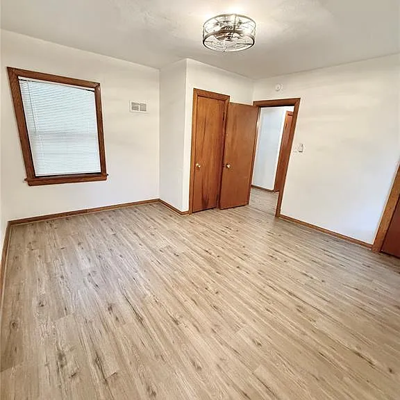 1308 Caseyville Ave — Photo 14