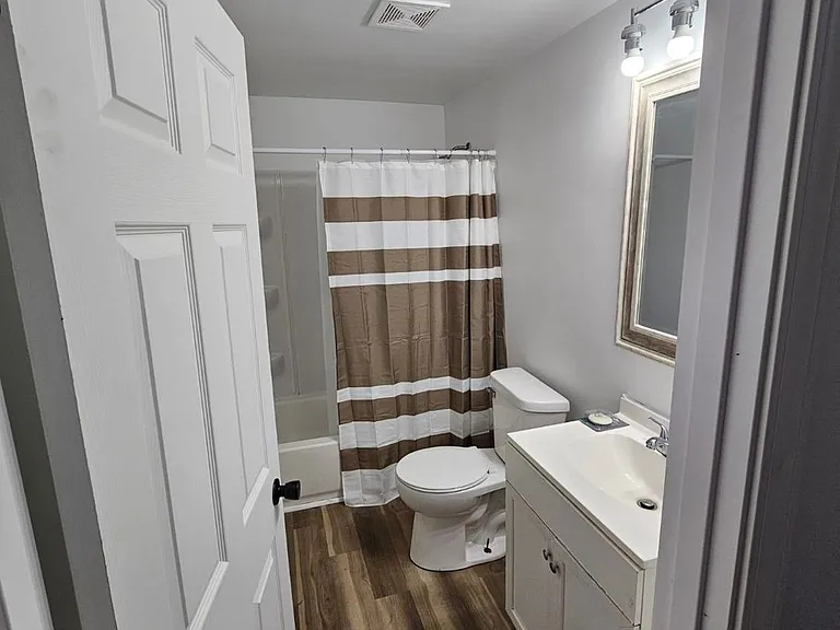 5005 Chase St — Photo 7