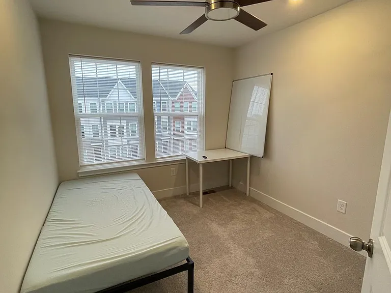 1235 Greylock Ln — Photo 40