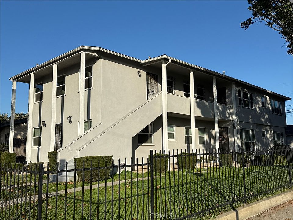 1st image of 966 Holly St